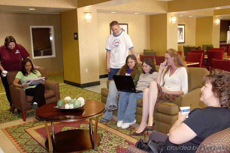 Hampton Inn Santa Rosa Beltér fotó